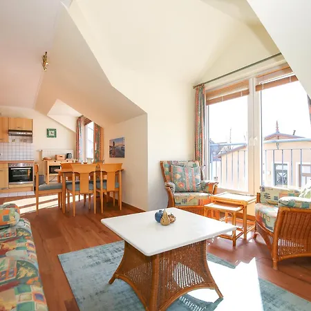 Residenz Am Stadtwald 28 *